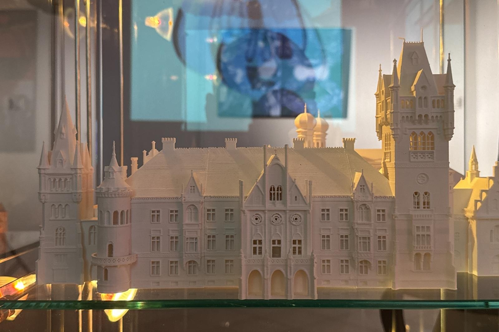 Zdjęcie w galerii na portalu naszraciborz.pl: 25 lat RCK, 2051 i IV NOC KULTURY, która nadal trwa! W piątek i sobotę multimedialna wystawa w Labiryncie wiadomości z regionu