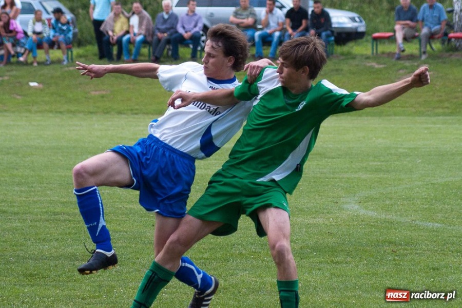 Zdjęcie w galerii na portalu naszraciborz.pl: Wygrana Pietraszyna. Nadgorliwy sędzia wiadomości z regionu
