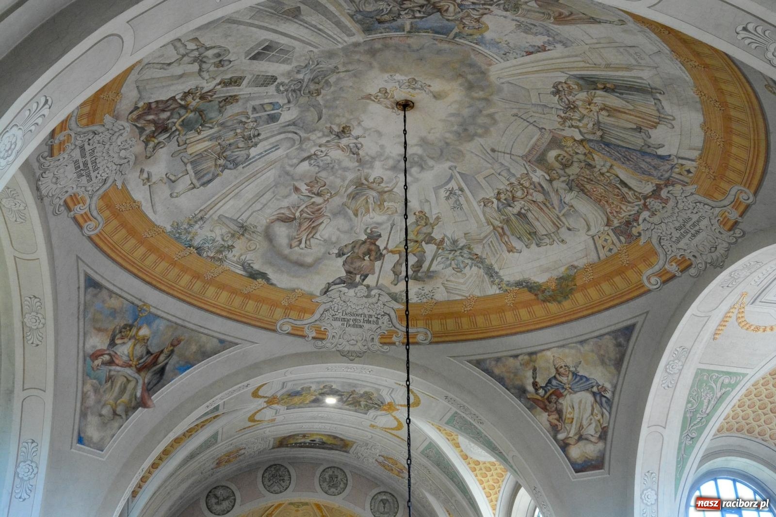 Zdjęcie w galerii na portalu naszraciborz.pl: Krzanowice pożegnały ks. Marka Wcisło. Spełniło się jego marzenie – kościół był pełny wiadomości z regionu