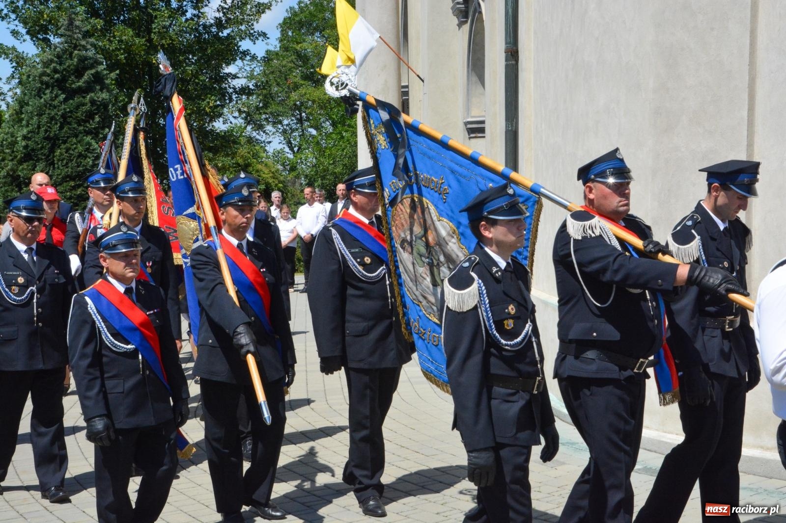 Zdjęcie w galerii na portalu naszraciborz.pl: Krzanowice pożegnały ks. Marka Wcisło. Spełniło się jego marzenie – kościół był pełny wiadomości z regionu