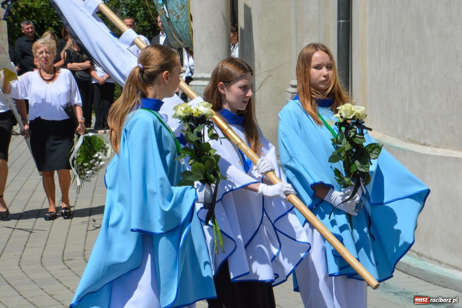 Zdjęcie w galerii na portalu naszraciborz.pl: Krzanowice pożegnały ks. Marka Wcisło. Spełniło się jego marzenie – kościół był pełny wiadomości z regionu