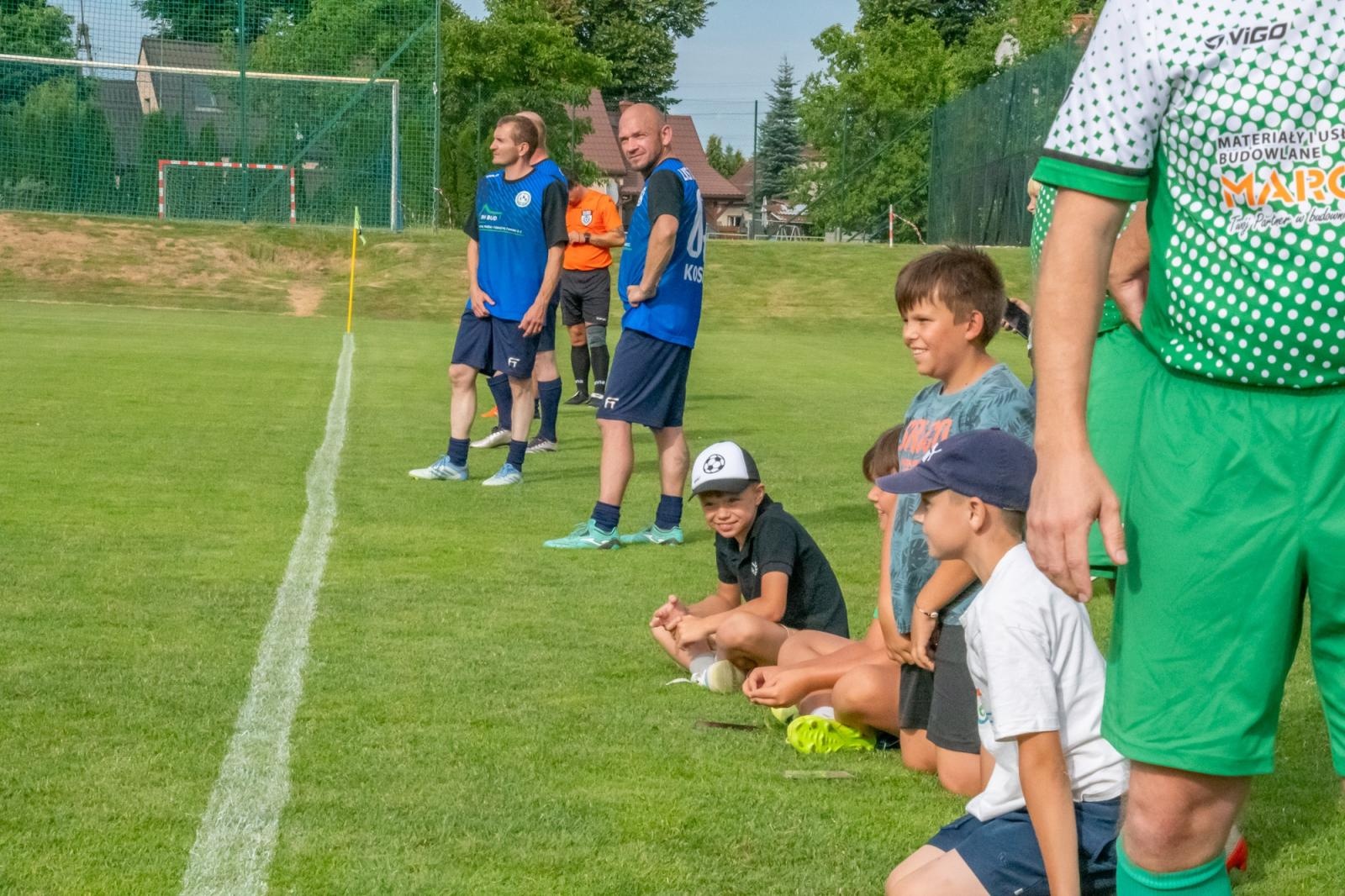 Zdjęcie w galerii na portalu naszraciborz.pl: Emocje, rywalizacja i piłkarska pasja w Chałupkach. Podsumowanie Międzynarodowego Turnieju Oldbojów wiadomości z regionu