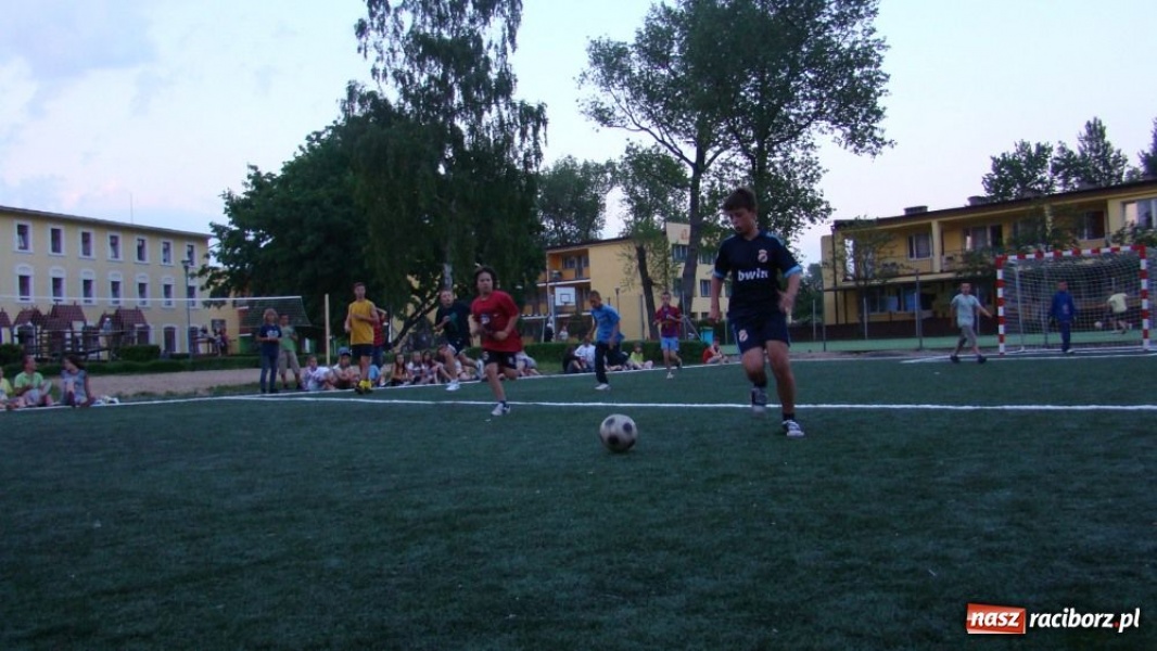 Zdjęcie w galerii na portalu naszraciborz.pl: Uczniowie ZSOMS na obozie w Dąbkach wiadomości z regionu