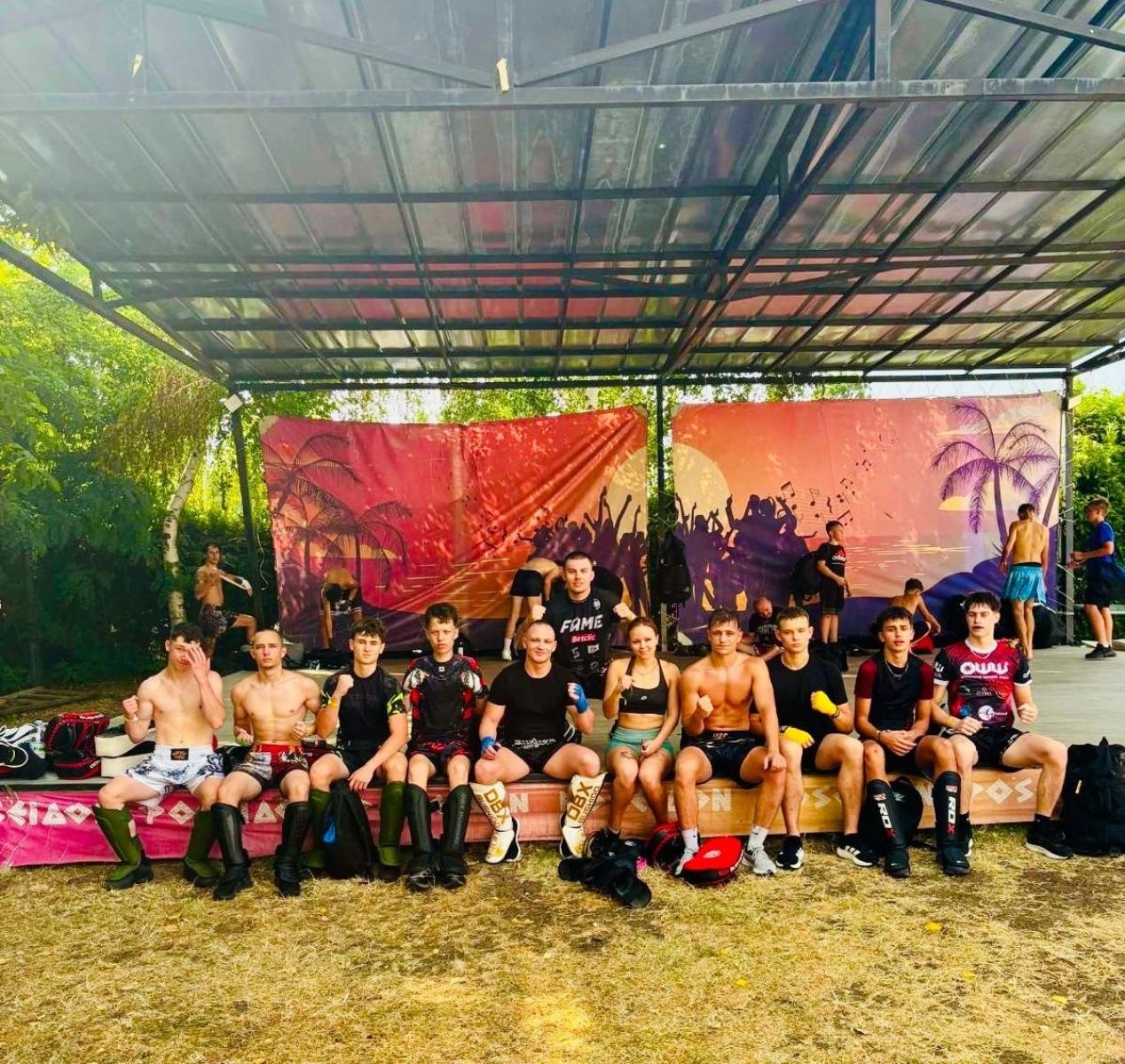 Zdjęcie w galerii na portalu naszraciborz.pl: Dwa tygodnie treningów nad Morzem Czarnym. Zawodnicy Bartula Fight Club zakończyli Summer Camp 2026 wiadomości z regionu