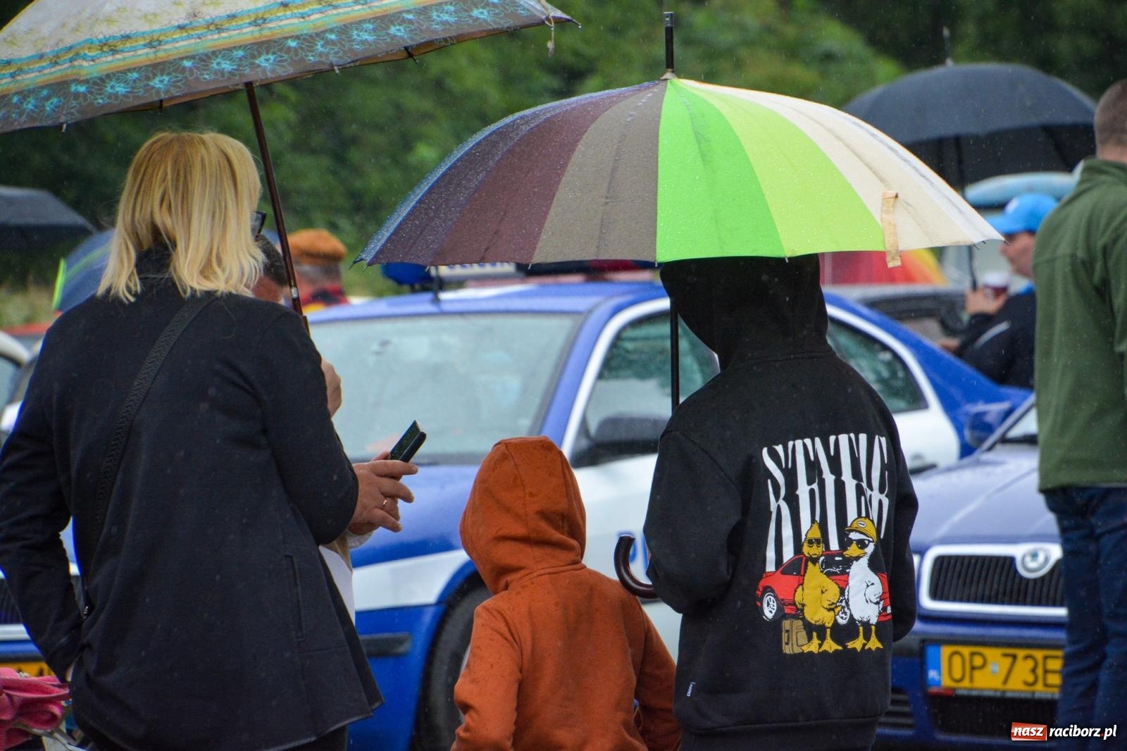 Zdjęcie w galerii na portalu naszraciborz.pl: Deszcz nie przestraszył fanów motoryzacji. Zlot w Sławikowie [FOTO] wiadomości z regionu
