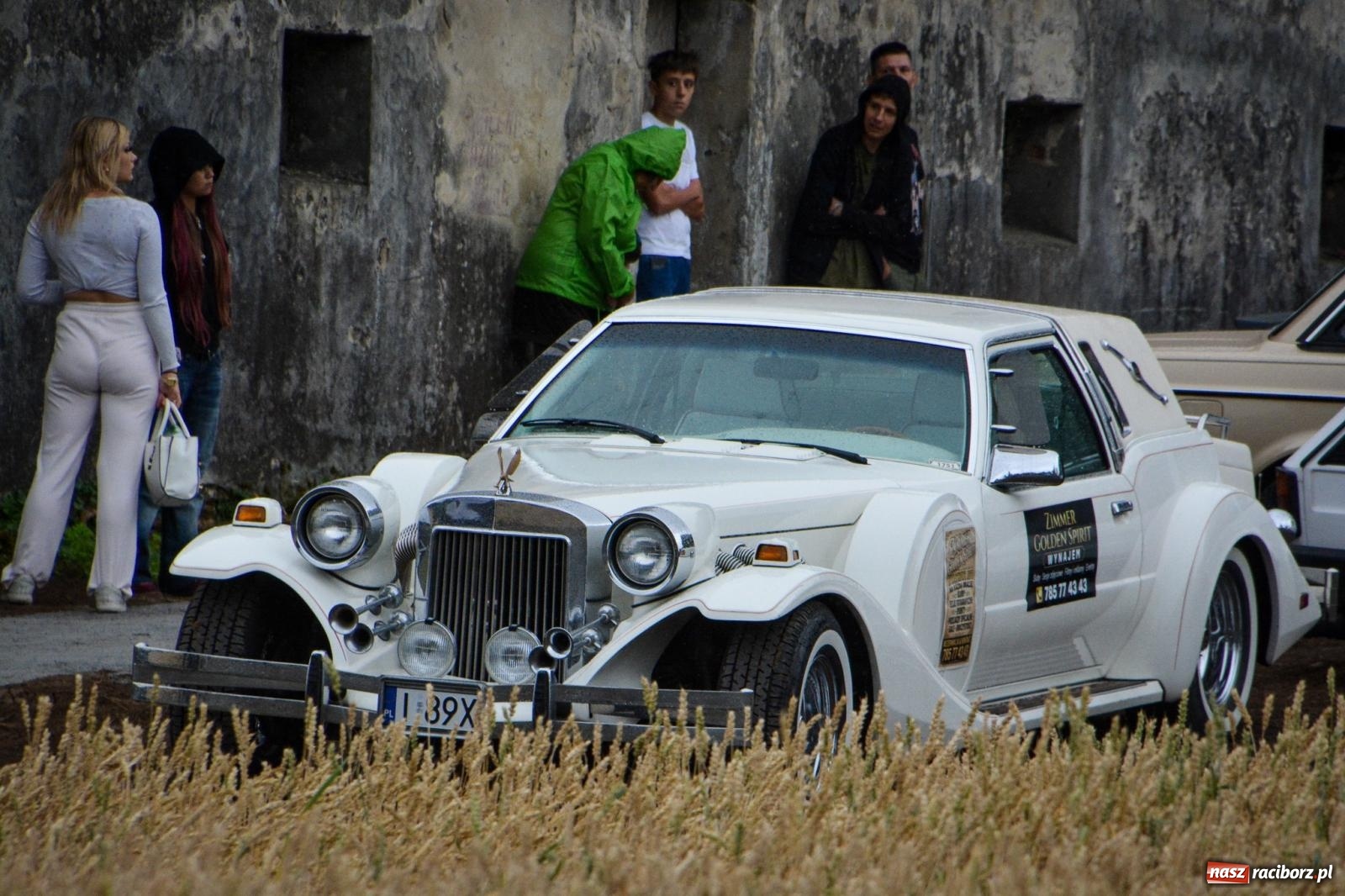 Zdjęcie w galerii na portalu naszraciborz.pl: Deszcz nie przestraszył fanów motoryzacji. Zlot w Sławikowie [FOTO] wiadomości z regionu