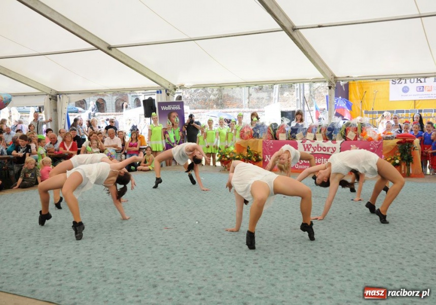 Zdjęcie w galerii na portalu naszraciborz.pl: W Tworkowie wybierali Miss-15 wiadomości z regionu