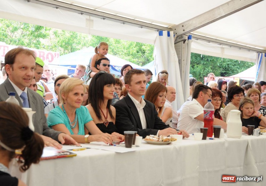 Zdjęcie w galerii na portalu naszraciborz.pl: W Tworkowie wybierali Miss-15 wiadomości z regionu