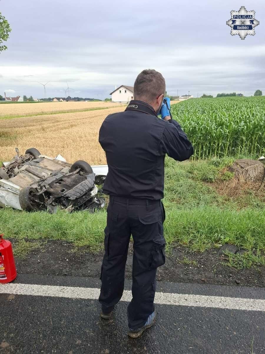 Zdjęcie w galerii na portalu naszraciborz.pl: Tragiczny wypadek na DW 416. KOMUNIKAT POLICJI wiadomości z regionu