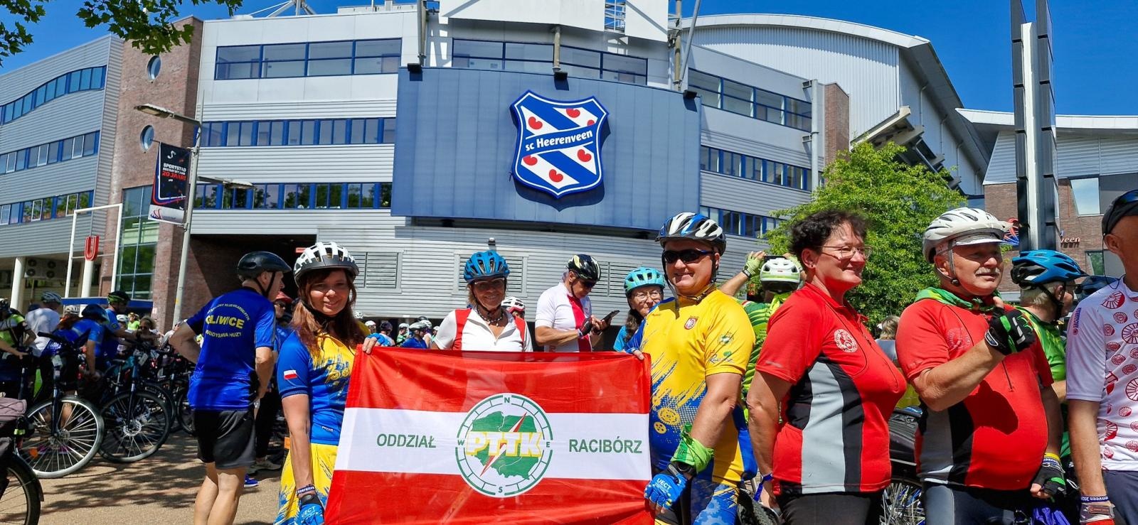 Zdjęcie w galerii na portalu naszraciborz.pl: Raciborscy turyści rowerowi na Europejskim Tygodniu Turystyki Rowerowej w Holandii wiadomości z regionu
