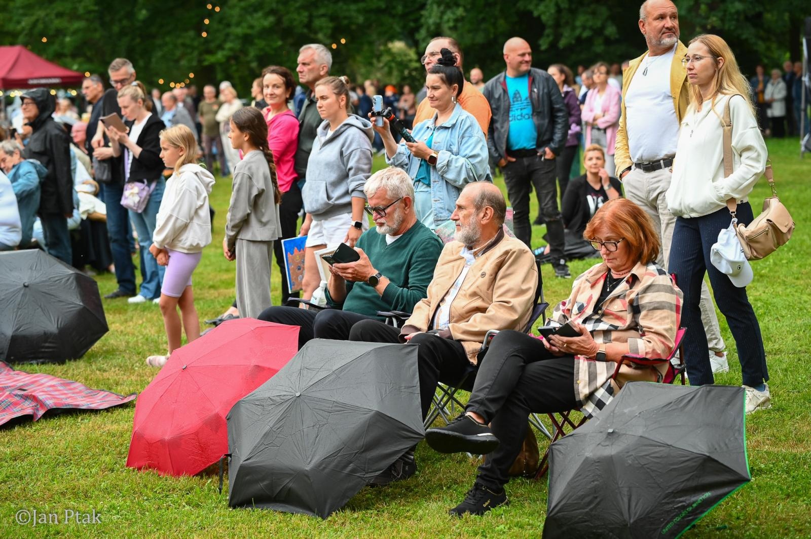 Zdjęcie w galerii na portalu naszraciborz.pl: Huczny powrót hrabiny. Tłumy na Fanny Days w Krowiarkach [FOTO i WIDEO] wiadomości z regionu