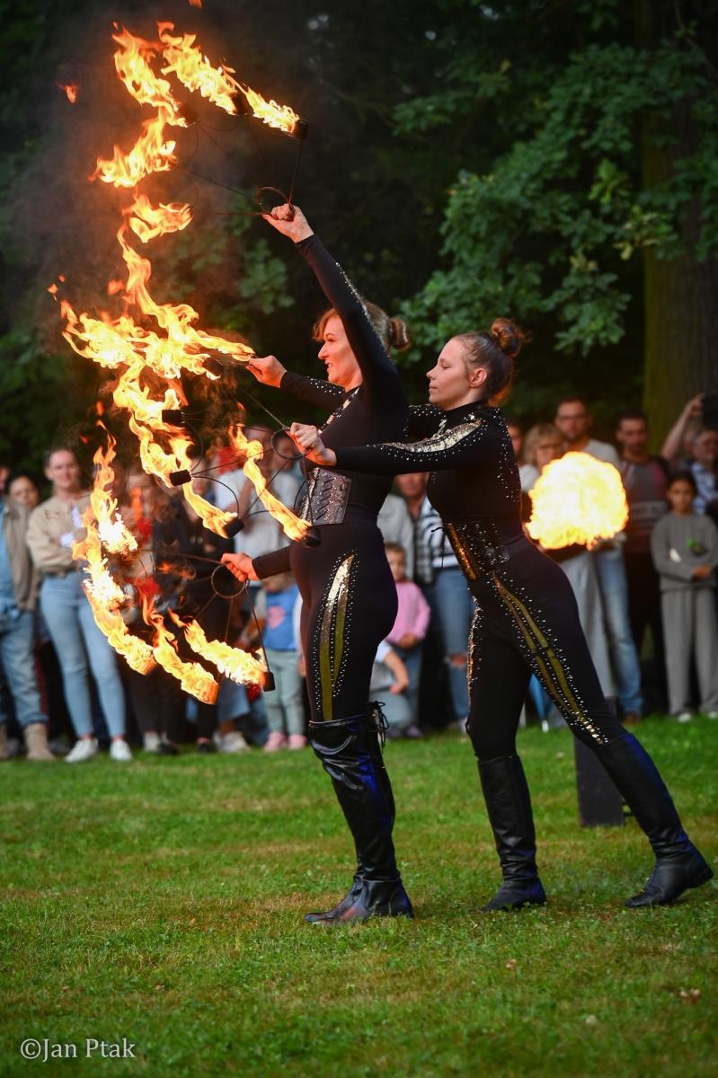 Zdjęcie w galerii na portalu naszraciborz.pl: Huczny powrót hrabiny. Tłumy na Fanny Days w Krowiarkach [FOTO i WIDEO] wiadomości z regionu