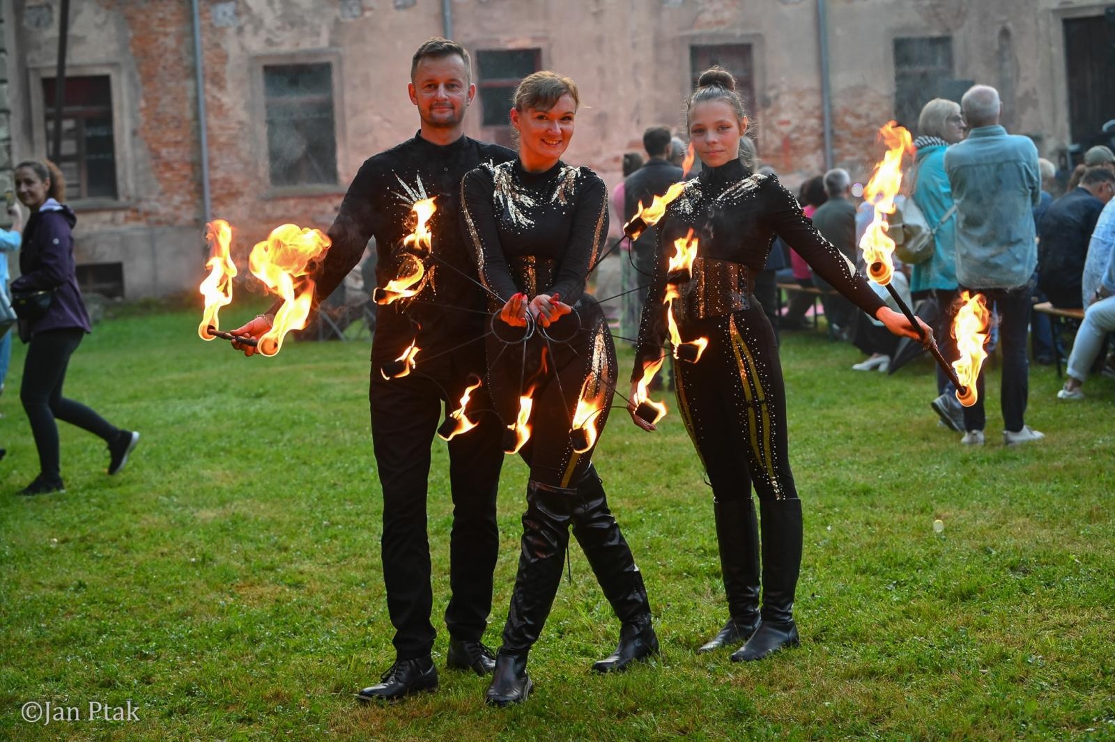Zdjęcie w galerii na portalu naszraciborz.pl: Huczny powrót hrabiny. Tłumy na Fanny Days w Krowiarkach [FOTO i WIDEO] wiadomości z regionu