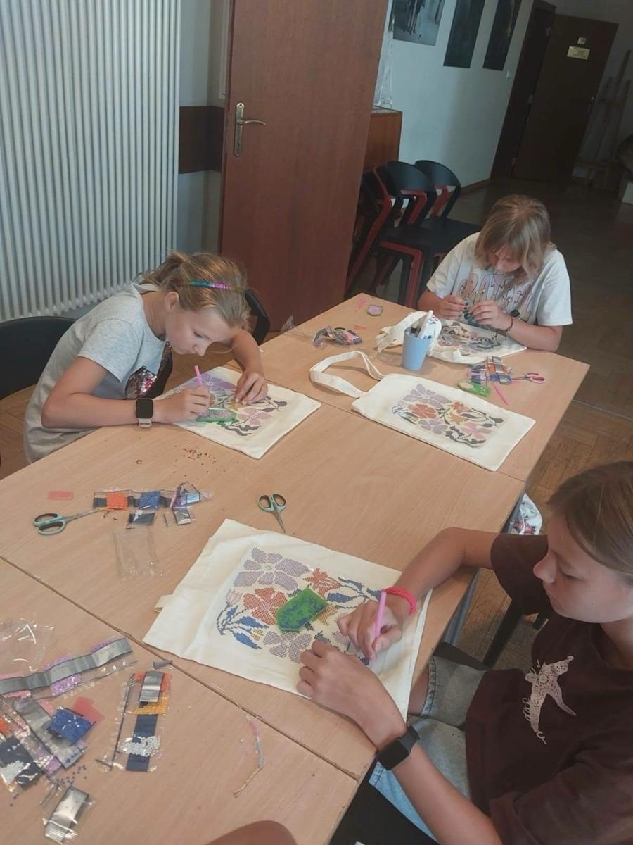 Zdjęcie w galerii na portalu naszraciborz.pl: Lato pełne kreatywności. Drugi tydzień warsztatów w Raciborskim Centrum Kultury wiadomości z regionu