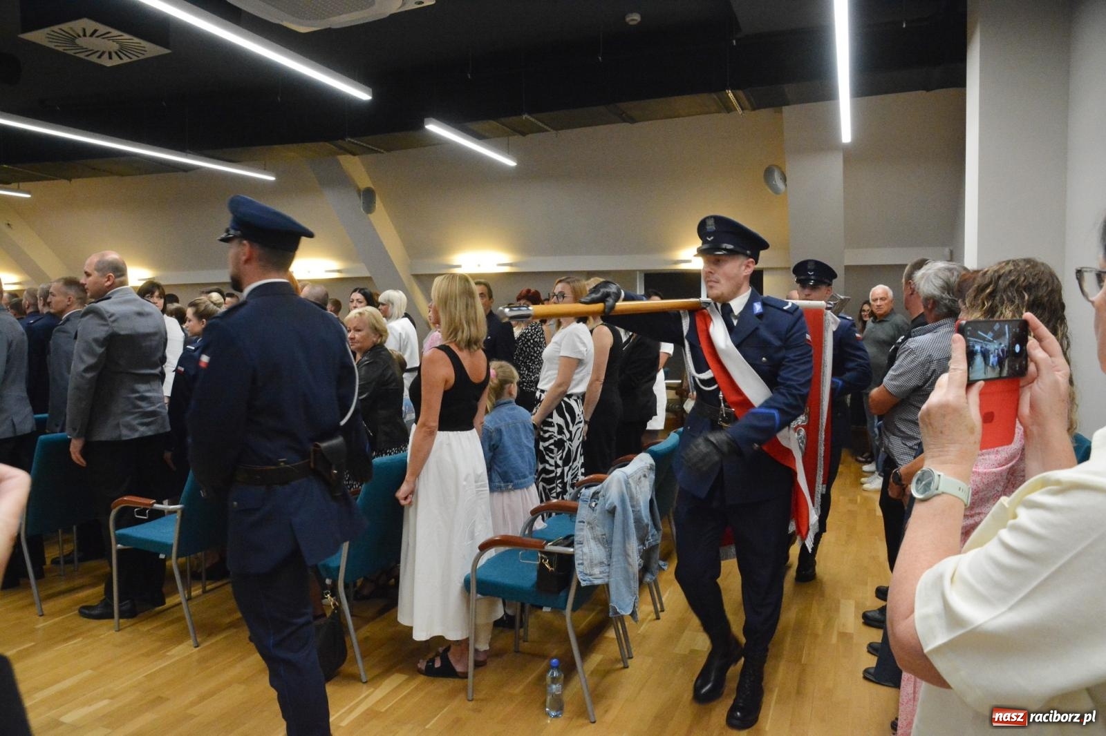 Zdjęcie w galerii na portalu naszraciborz.pl: Raciborska Policja świętowała na Zamku Piastowskim [FOTO i WIDEO] wiadomości z regionu