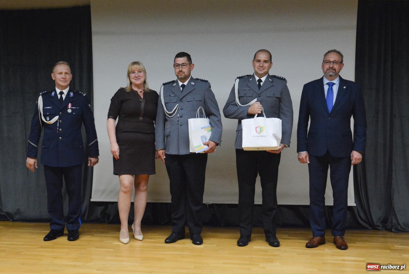 Zdjęcie w galerii na portalu naszraciborz.pl: Raciborska Policja świętowała na Zamku Piastowskim [FOTO i WIDEO] wiadomości z regionu