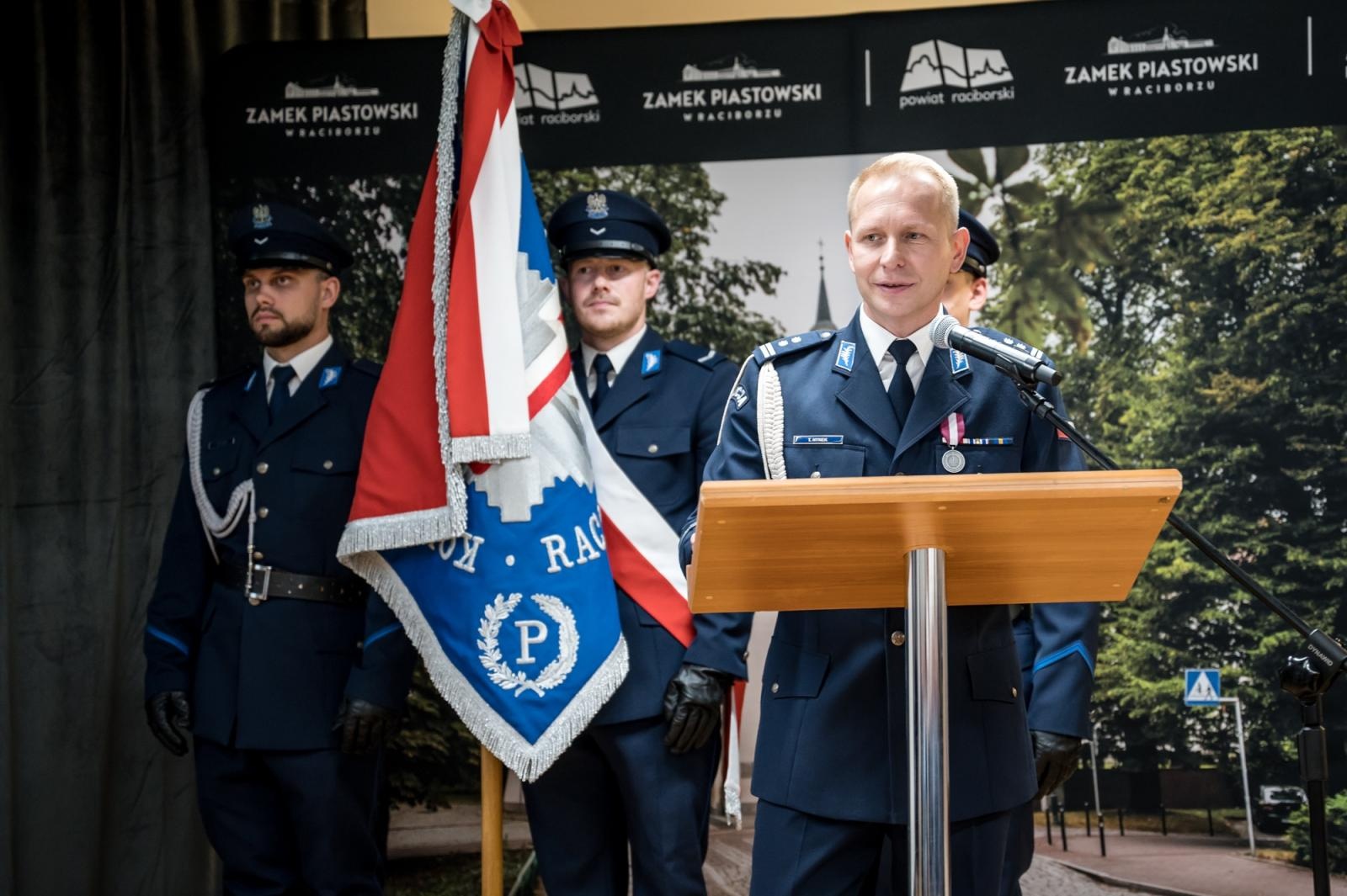 Zdjęcie w galerii na portalu naszraciborz.pl: Raciborska Policja świętowała na Zamku Piastowskim [FOTO i WIDEO] wiadomości z regionu