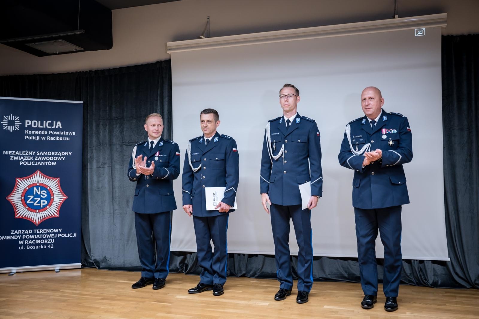 Zdjęcie w galerii na portalu naszraciborz.pl: Raciborska Policja świętowała na Zamku Piastowskim [FOTO i WIDEO] wiadomości z regionu