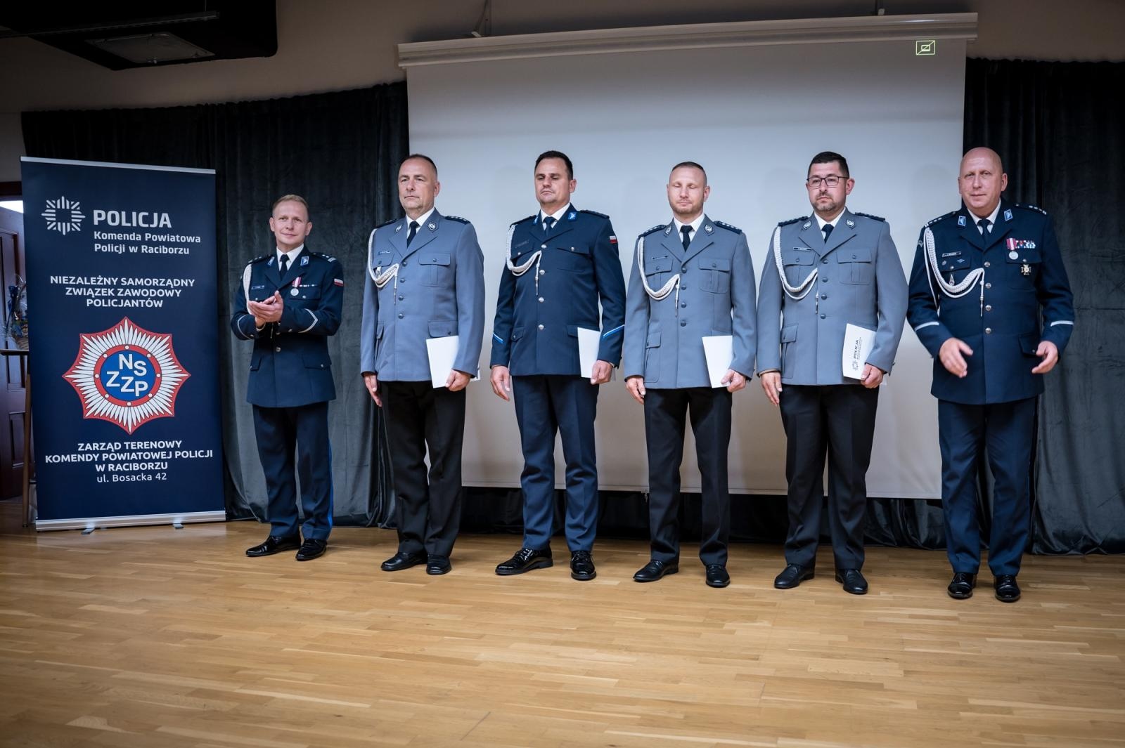 Zdjęcie w galerii na portalu naszraciborz.pl: Raciborska Policja świętowała na Zamku Piastowskim [FOTO i WIDEO] wiadomości z regionu