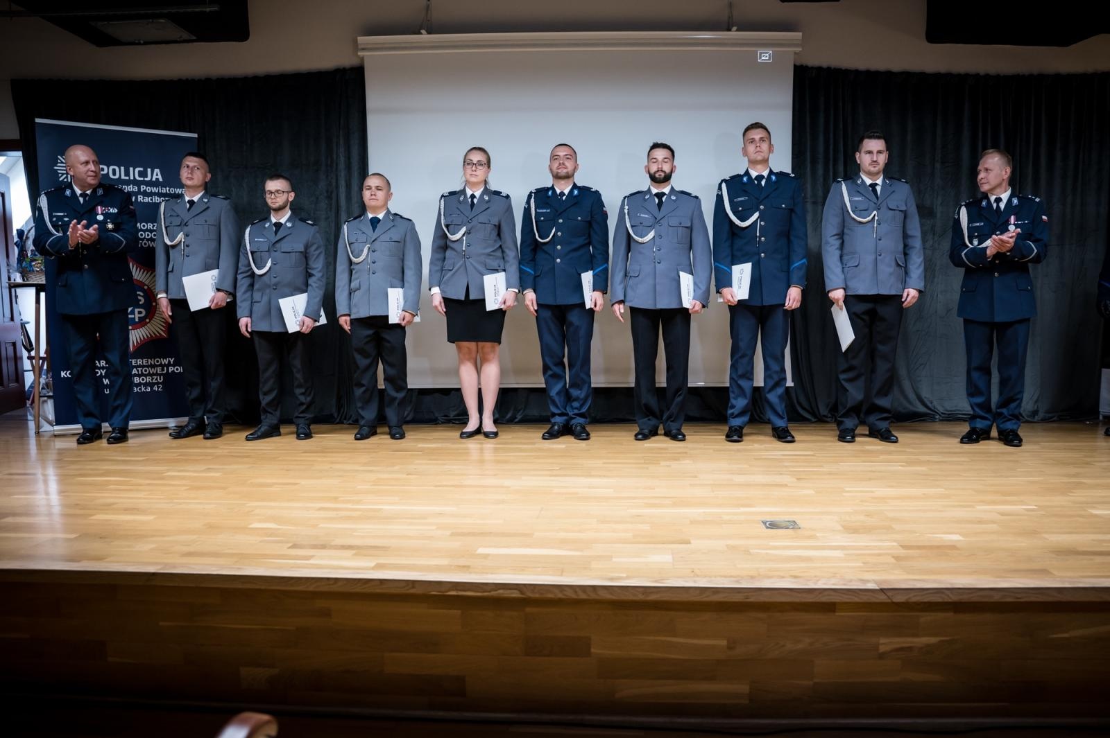 Zdjęcie w galerii na portalu naszraciborz.pl: Raciborska Policja świętowała na Zamku Piastowskim [FOTO i WIDEO] wiadomości z regionu