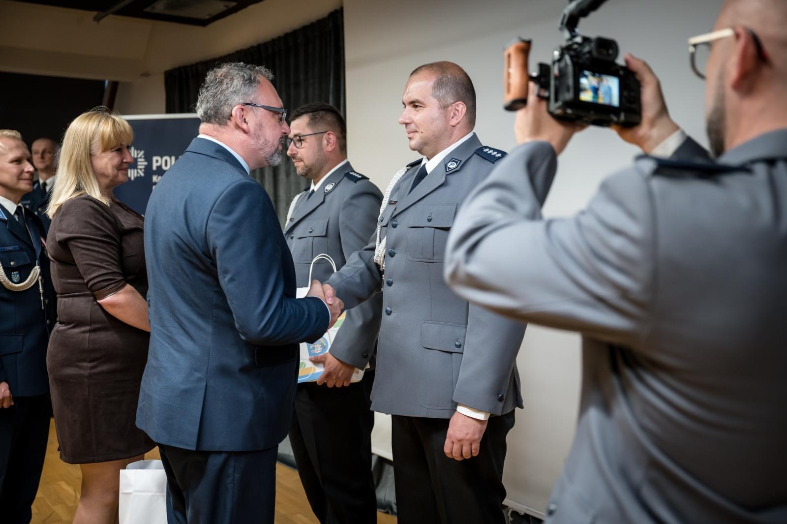 Zdjęcie w galerii na portalu naszraciborz.pl: Raciborska Policja świętowała na Zamku Piastowskim [FOTO i WIDEO] wiadomości z regionu