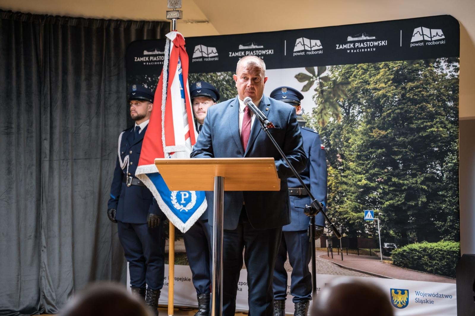 Zdjęcie w galerii na portalu naszraciborz.pl: Raciborska Policja świętowała na Zamku Piastowskim [FOTO i WIDEO] wiadomości z regionu