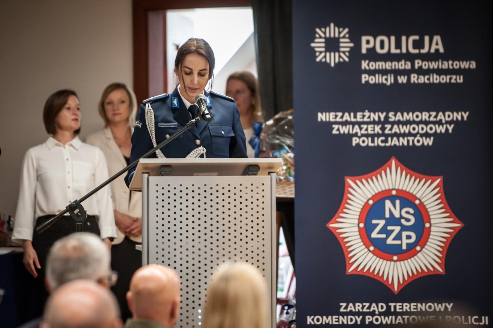 Zdjęcie w galerii na portalu naszraciborz.pl: Raciborska Policja świętowała na Zamku Piastowskim [FOTO i WIDEO] wiadomości z regionu