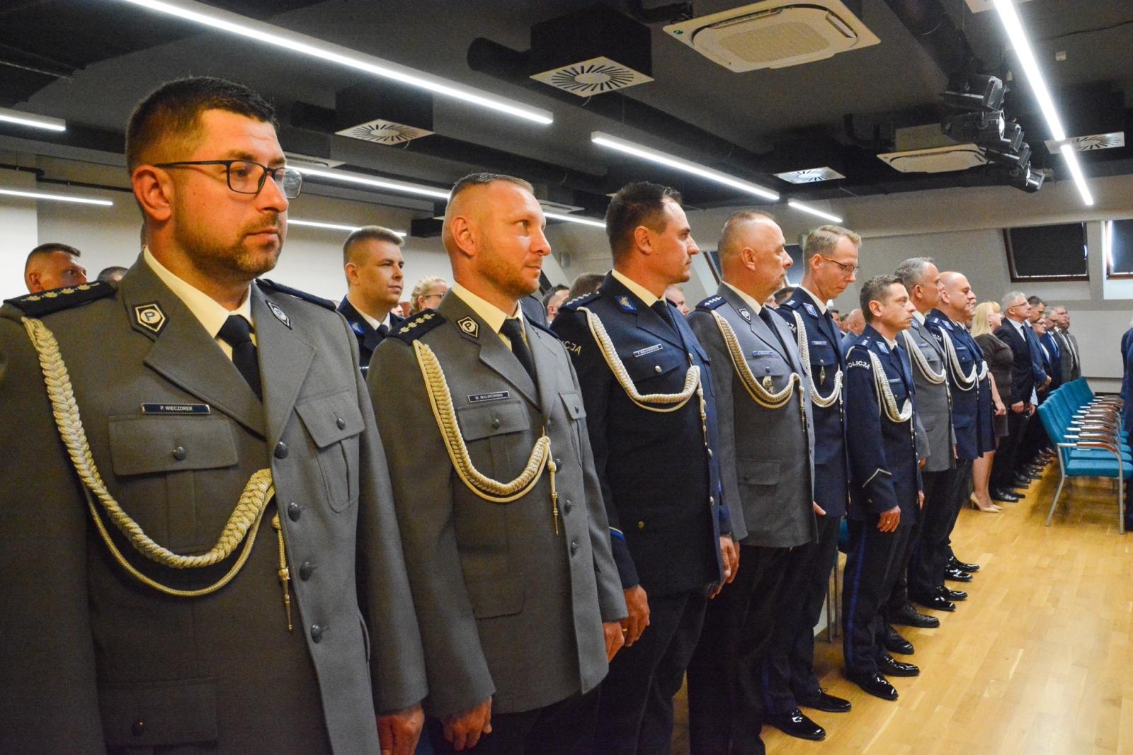 Zdjęcie w galerii na portalu naszraciborz.pl: Raciborska Policja świętowała na Zamku Piastowskim [FOTO i WIDEO] wiadomości z regionu