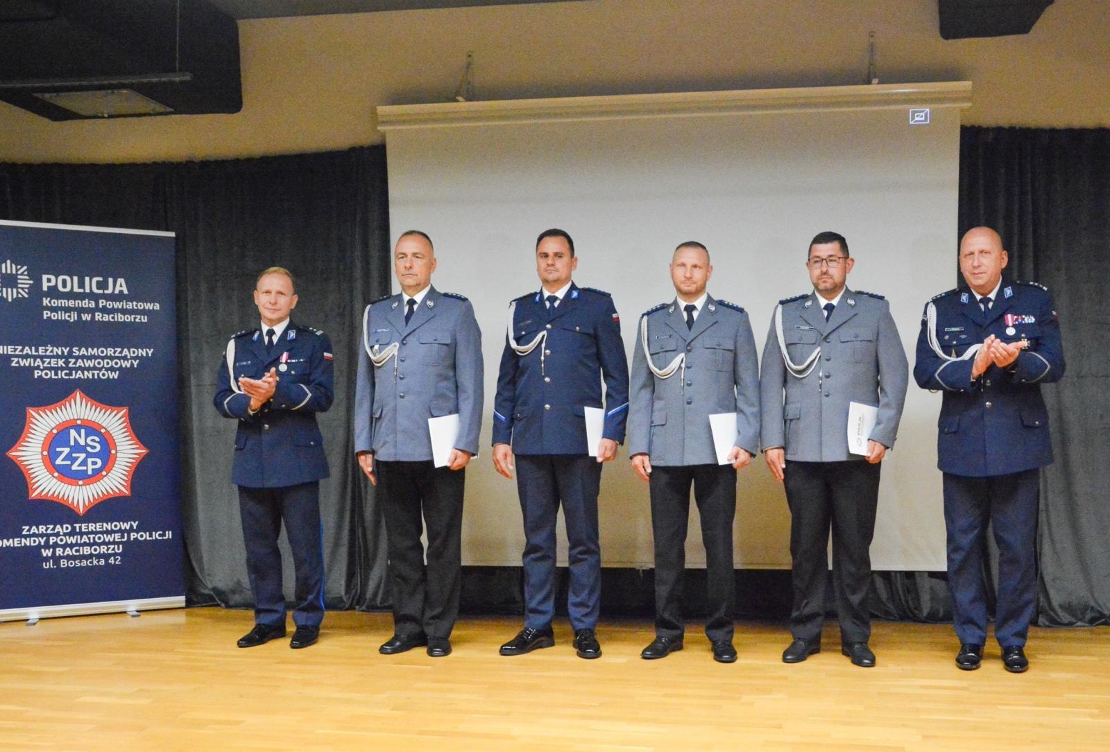 Zdjęcie w galerii na portalu naszraciborz.pl: Raciborska Policja świętowała na Zamku Piastowskim [FOTO i WIDEO] wiadomości z regionu
