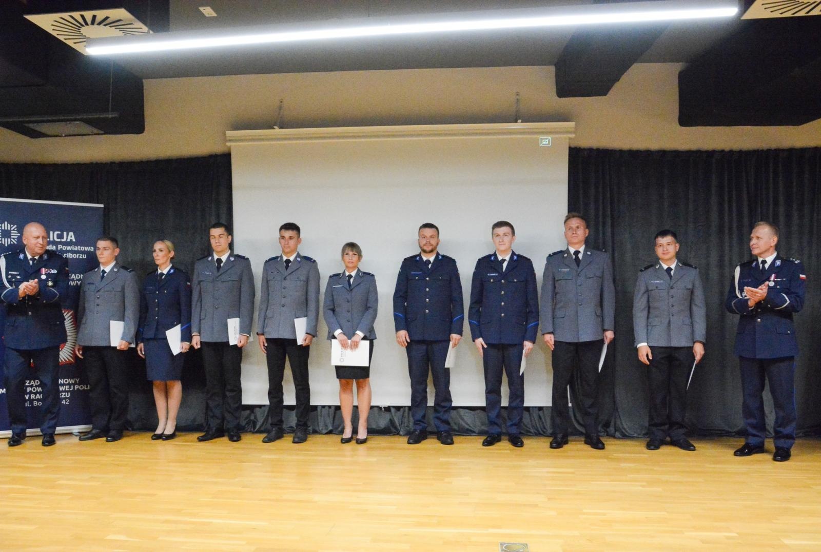 Zdjęcie w galerii na portalu naszraciborz.pl: Raciborska Policja świętowała na Zamku Piastowskim [FOTO i WIDEO] wiadomości z regionu