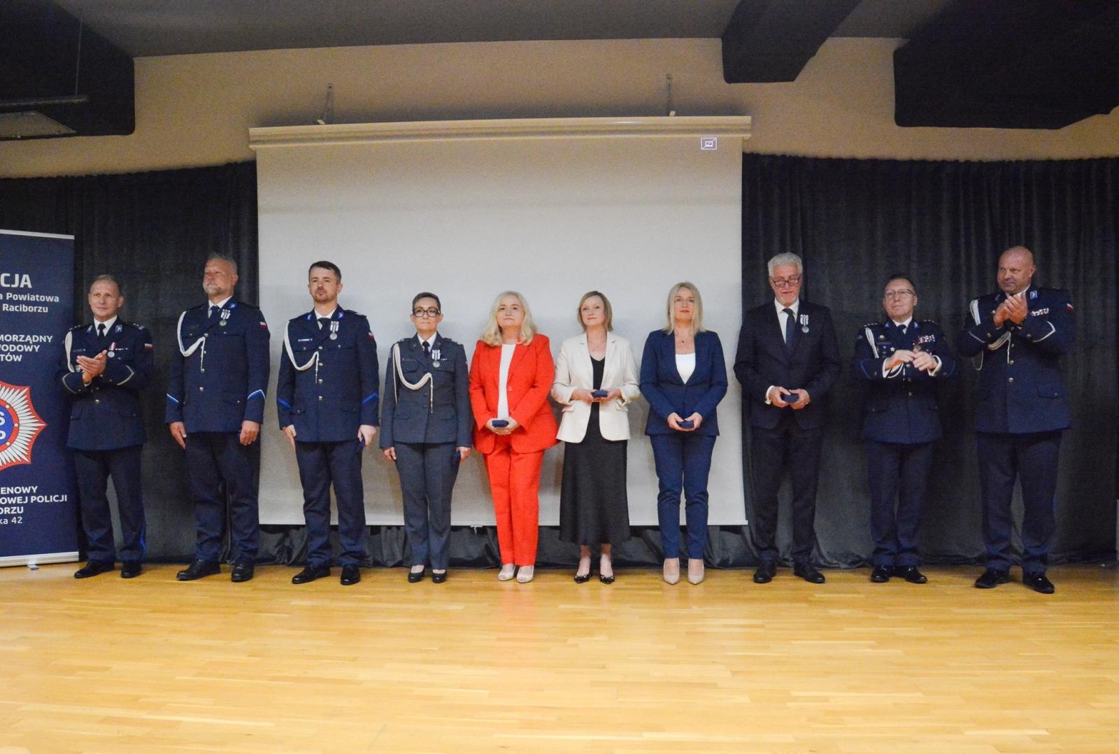 Zdjęcie w galerii na portalu naszraciborz.pl: Raciborska Policja świętowała na Zamku Piastowskim [FOTO i WIDEO] wiadomości z regionu