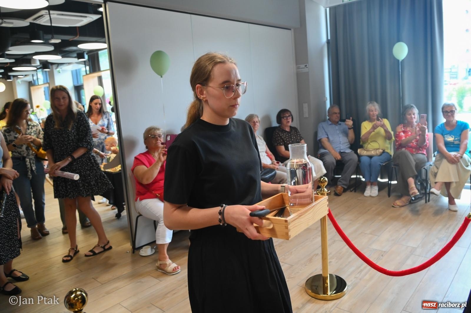 Zdjęcie w galerii na portalu naszraciborz.pl: Urban Lab Racibórz ma rok. Na nowym dworcu PKP świętowano jubileusz wiadomości z regionu