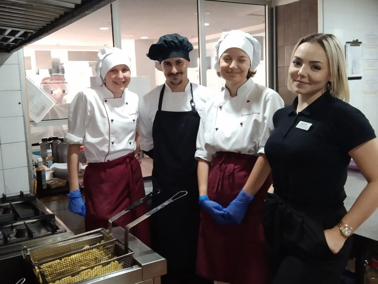 Zdjęcie w galerii na portalu naszraciborz.pl: CKZiU nr 1 Budowlanka – Gastronomik z dofinansowaniem unijnym – Majorka i Grecja już czekają wiadomości z regionu