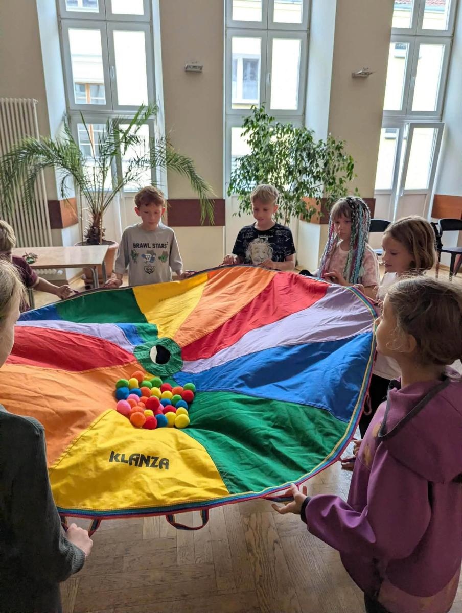 Zdjęcie w galerii na portalu naszraciborz.pl: Piosenkobranie w Raciborskim Centrum Kultury. Dzieci tworzyły własne utwory i odkrywały świat muzyki wiadomości z regionu