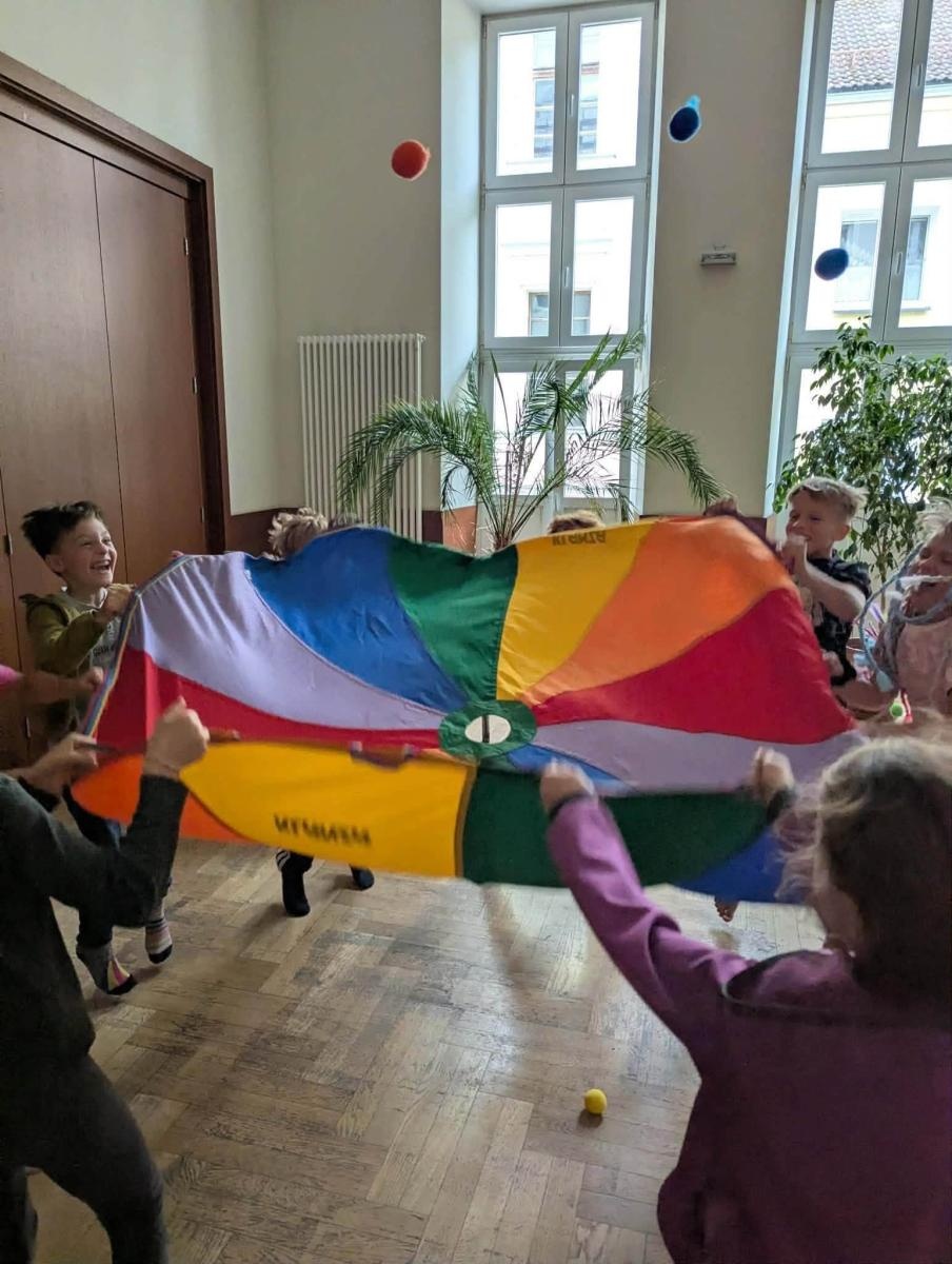 Zdjęcie w galerii na portalu naszraciborz.pl: Piosenkobranie w Raciborskim Centrum Kultury. Dzieci tworzyły własne utwory i odkrywały świat muzyki wiadomości z regionu