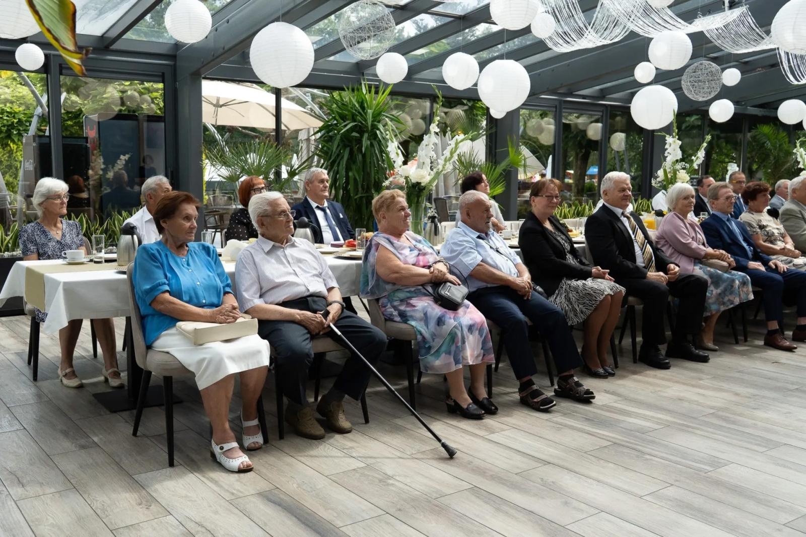 Zdjęcie w galerii na portalu naszraciborz.pl: Małżonkowie z gminy Nędza uhonorowani za wspólne życie. Medale dla par z 50-, 60- i 65-letnim stażem wiadomości z regionu