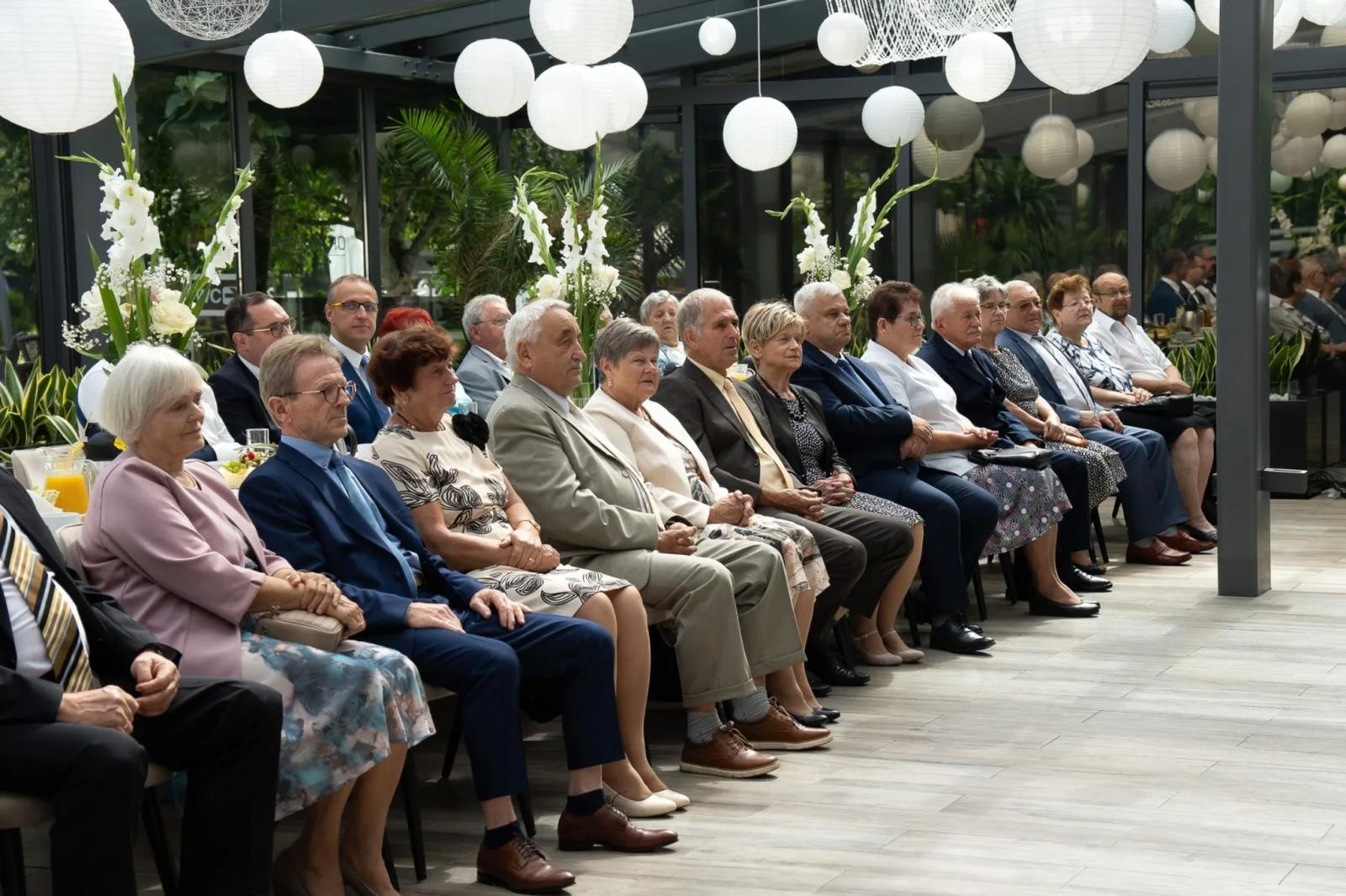 Zdjęcie w galerii na portalu naszraciborz.pl: Małżonkowie z gminy Nędza uhonorowani za wspólne życie. Medale dla par z 50-, 60- i 65-letnim stażem wiadomości z regionu