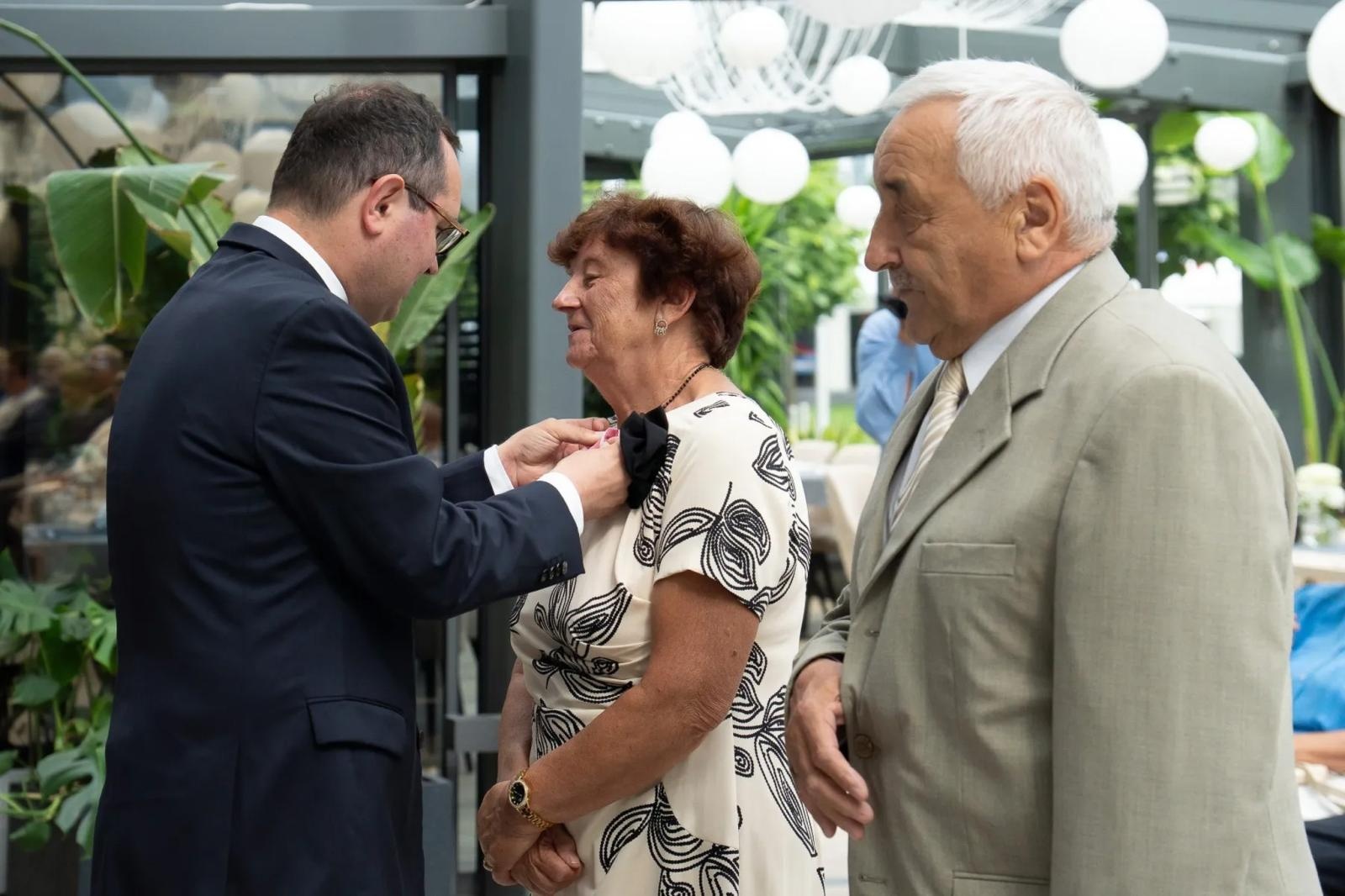 Zdjęcie w galerii na portalu naszraciborz.pl: Małżonkowie z gminy Nędza uhonorowani za wspólne życie. Medale dla par z 50-, 60- i 65-letnim stażem wiadomości z regionu