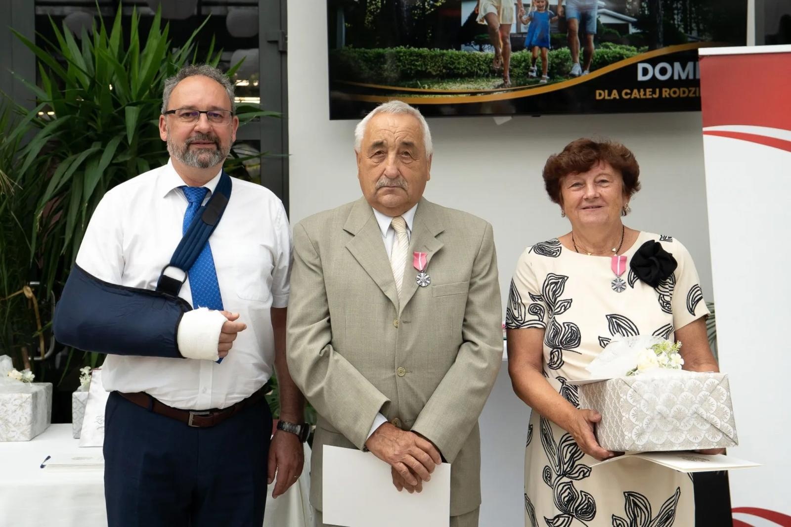Zdjęcie w galerii na portalu naszraciborz.pl: Małżonkowie z gminy Nędza uhonorowani za wspólne życie. Medale dla par z 50-, 60- i 65-letnim stażem wiadomości z regionu