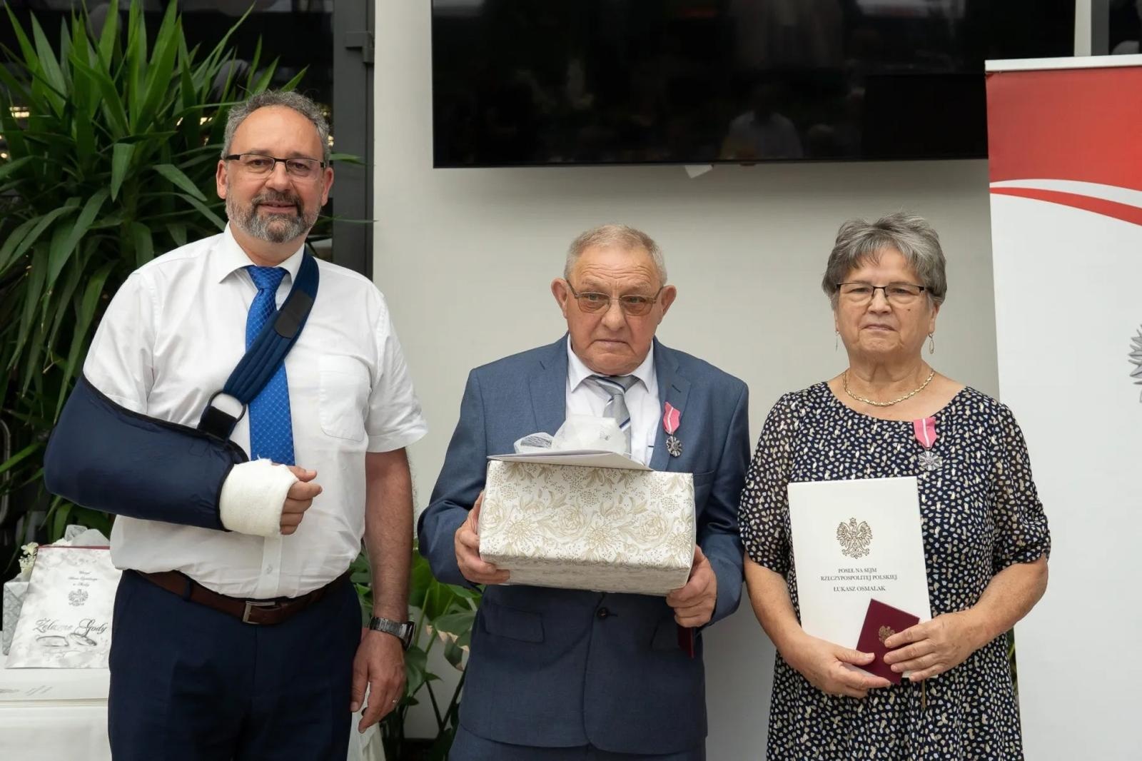 Zdjęcie w galerii na portalu naszraciborz.pl: Małżonkowie z gminy Nędza uhonorowani za wspólne życie. Medale dla par z 50-, 60- i 65-letnim stażem wiadomości z regionu