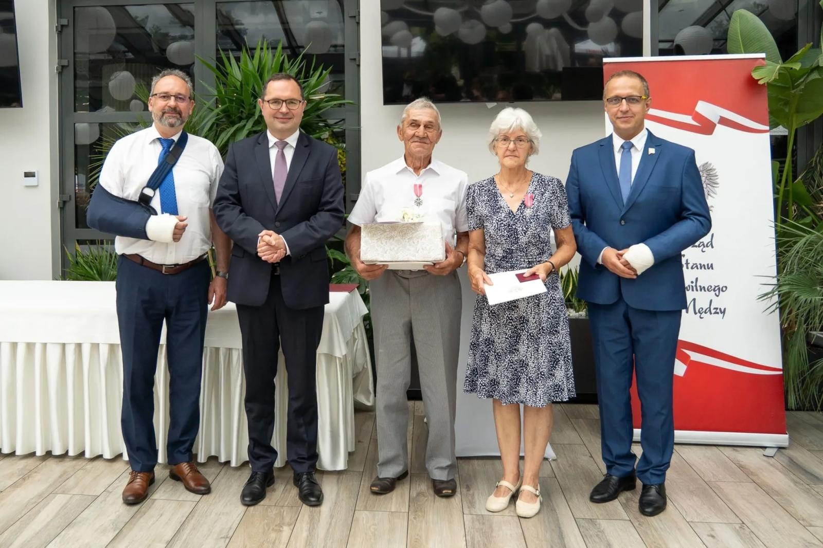 Zdjęcie w galerii na portalu naszraciborz.pl: Małżonkowie z gminy Nędza uhonorowani za wspólne życie. Medale dla par z 50-, 60- i 65-letnim stażem wiadomości z regionu