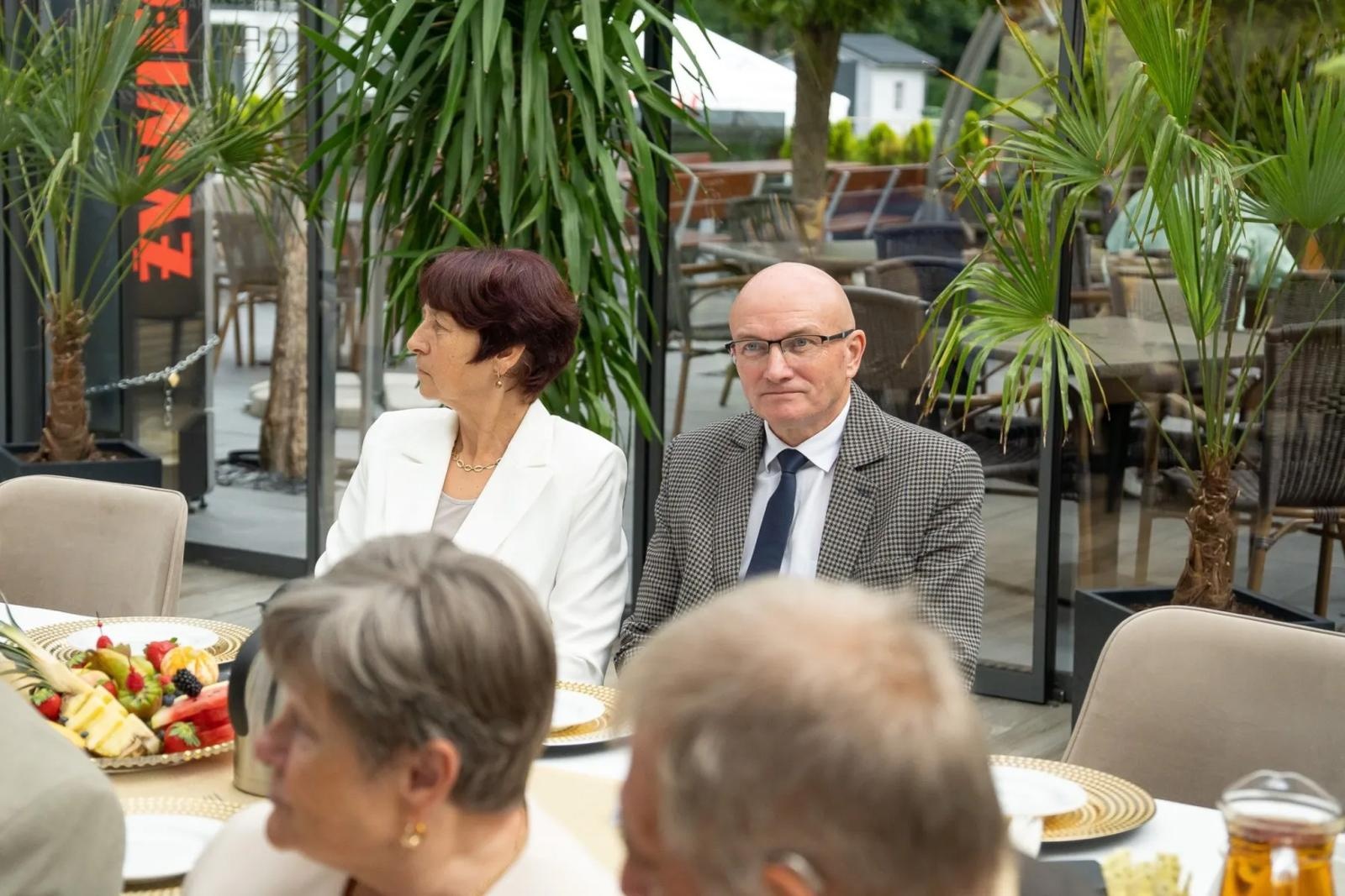 Zdjęcie w galerii na portalu naszraciborz.pl: Małżonkowie z gminy Nędza uhonorowani za wspólne życie. Medale dla par z 50-, 60- i 65-letnim stażem wiadomości z regionu