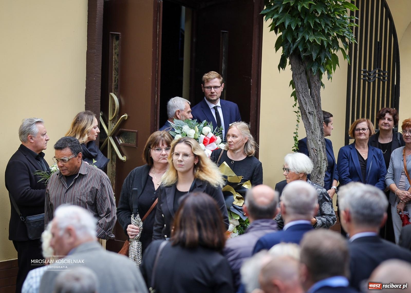 Zdjęcie w galerii na portalu naszraciborz.pl: Ostatnie pożegnanie śp. Ryszarda Mularczyka na cmentarzu Jeruzalem w Raciborzu [FOTO] wiadomości z regionu
