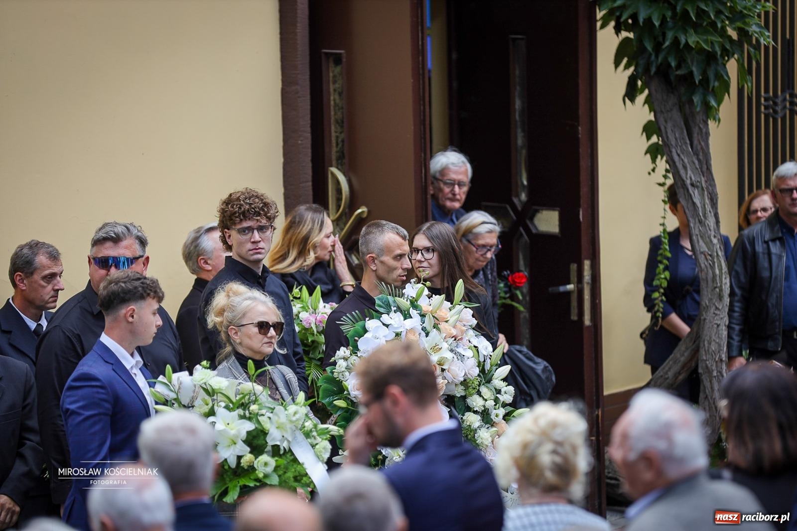 Zdjęcie w galerii na portalu naszraciborz.pl: Ostatnie pożegnanie śp. Ryszarda Mularczyka na cmentarzu Jeruzalem w Raciborzu [FOTO] wiadomości z regionu