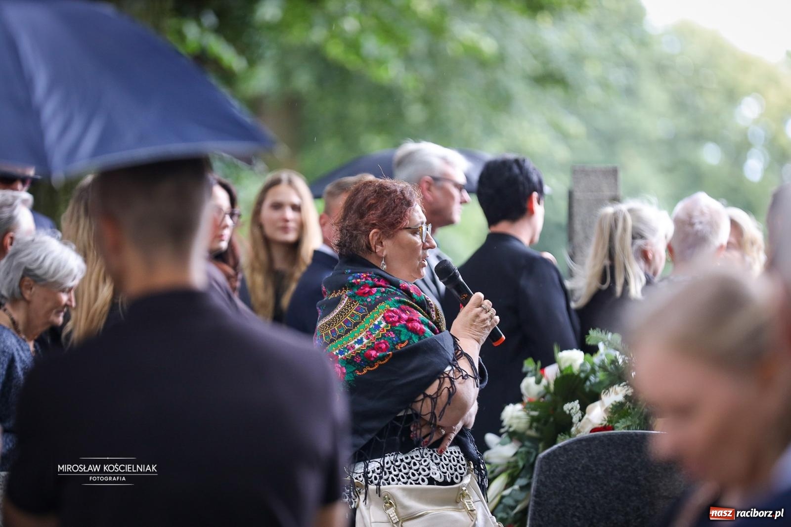 Zdjęcie w galerii na portalu naszraciborz.pl: Ostatnie pożegnanie śp. Ryszarda Mularczyka na cmentarzu Jeruzalem w Raciborzu [FOTO] wiadomości z regionu