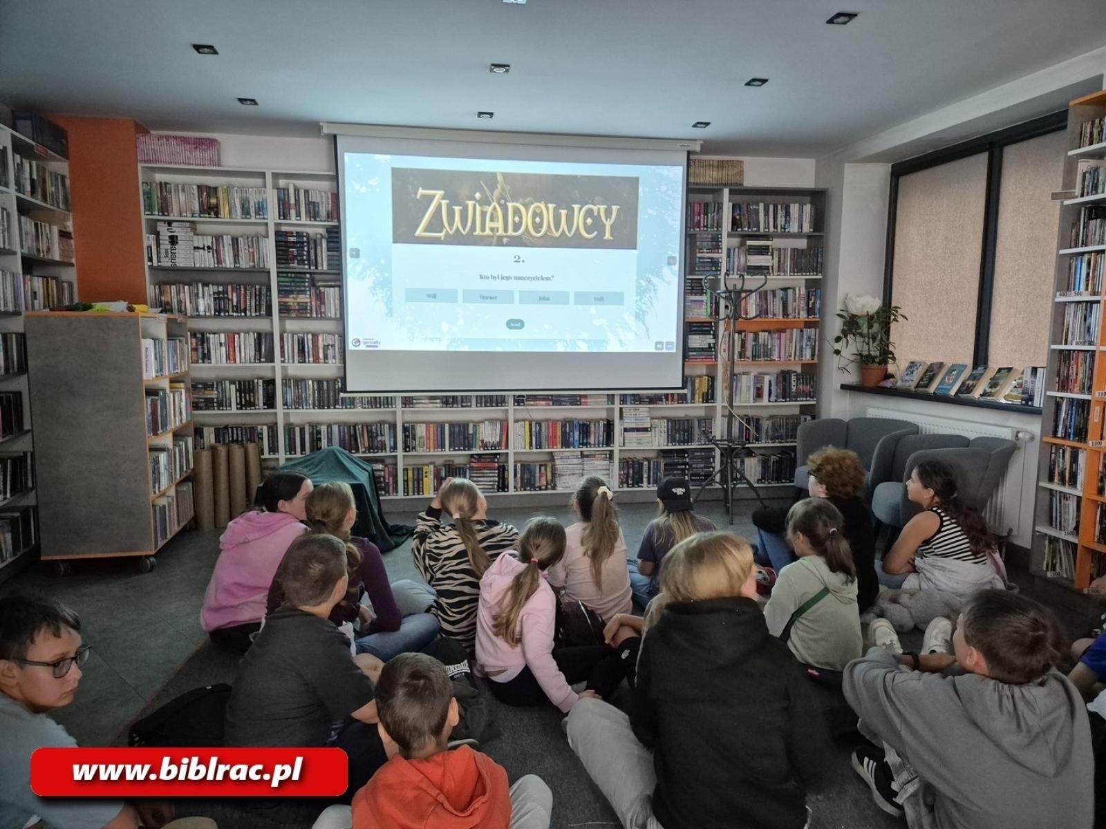 Zdjęcie w galerii na portalu naszraciborz.pl: Od literackich światów po roboty LEGO – wakacje w bibliotece wiadomości z regionu