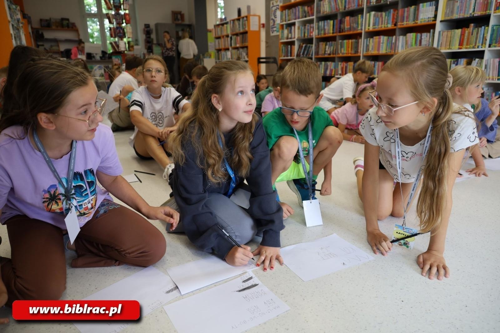Zdjęcie w galerii na portalu naszraciborz.pl: Lato z Biblioteką: Frodo Baggins i Biuro Detektywistyczne Lassego i Mai wiadomości z regionu