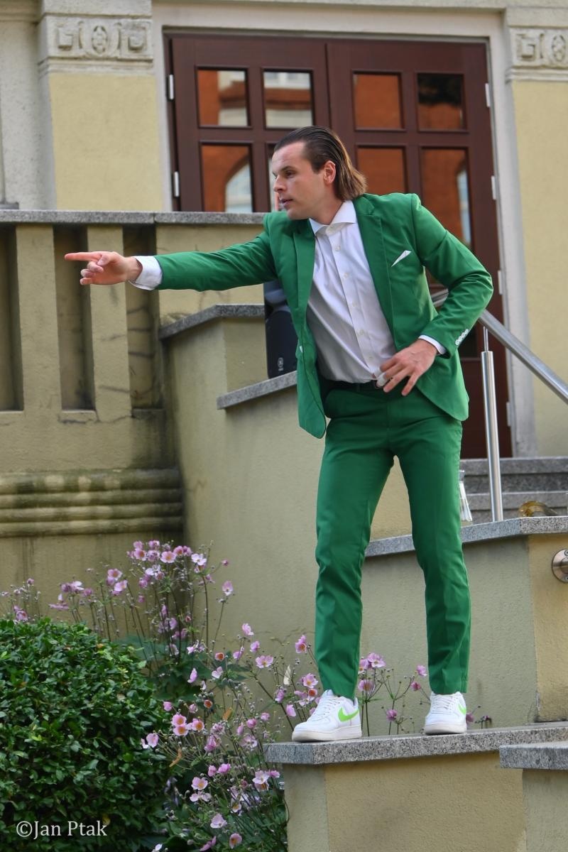 Zdjęcie w galerii na portalu naszraciborz.pl: Letni Teatr na Schodach powrócił. Aleksander Talkowski oczarował publiczność koncertem Będziesz moją Panią wiadomości z regionu