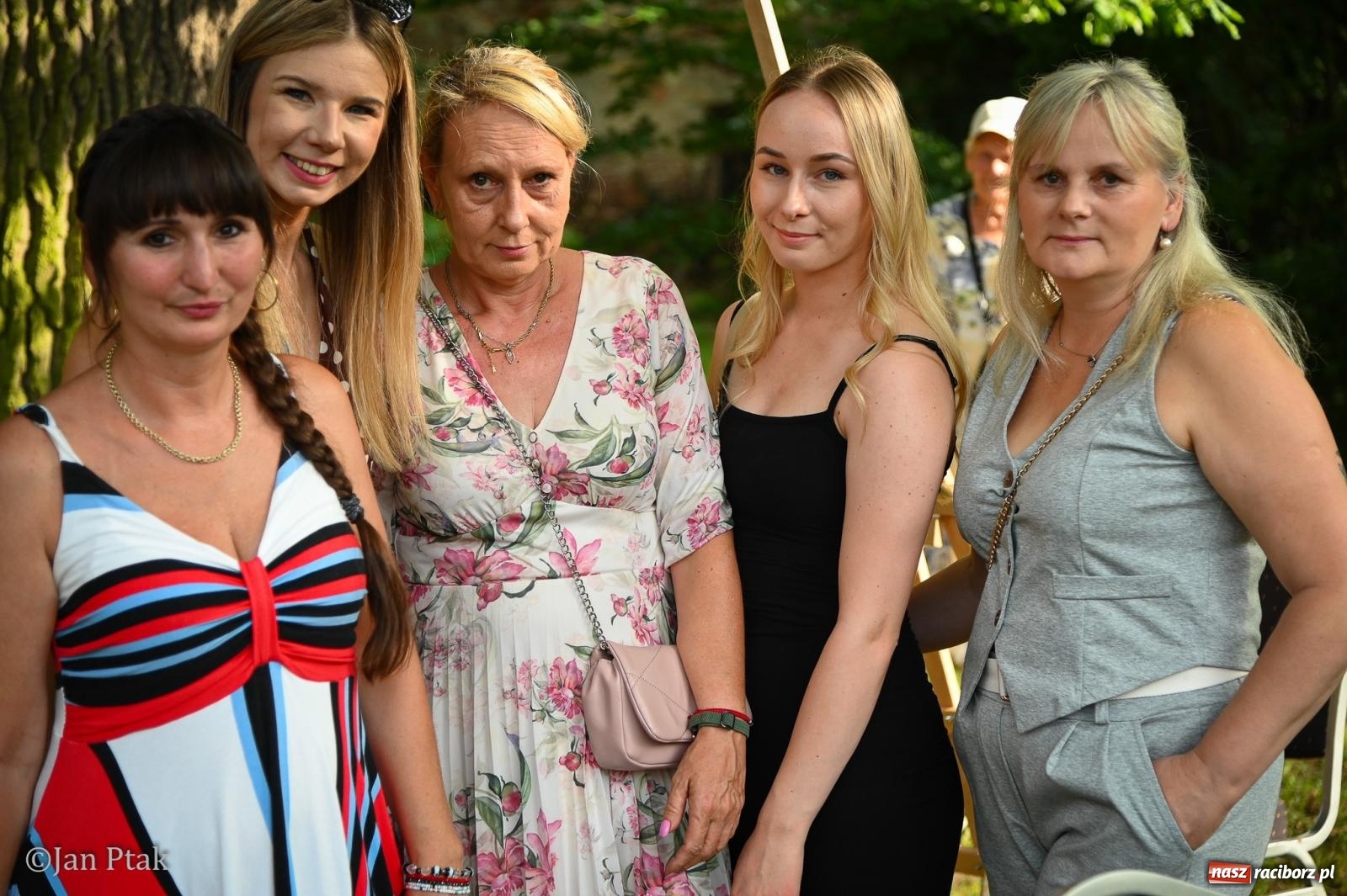 Zdjęcie w galerii na portalu naszraciborz.pl: Krowiarki przeżyły oblężenie. Włoska odsłona Fanny Days ściągnęła tysiące ludzi [FOTO i WIDEO] wiadomości z regionu