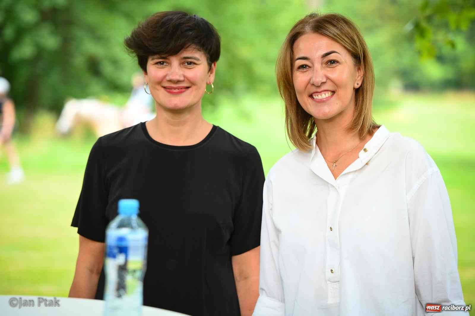 Zdjęcie w galerii na portalu naszraciborz.pl: Krowiarki przeżyły oblężenie. Włoska odsłona Fanny Days ściągnęła tysiące ludzi [FOTO i WIDEO] wiadomości z regionu